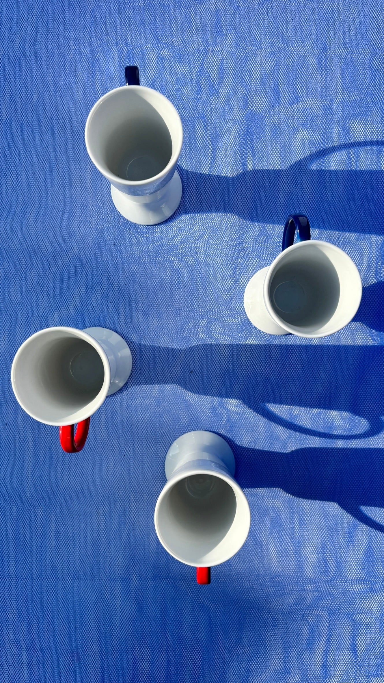 PEDESTAL MUGS RED – Set of 2