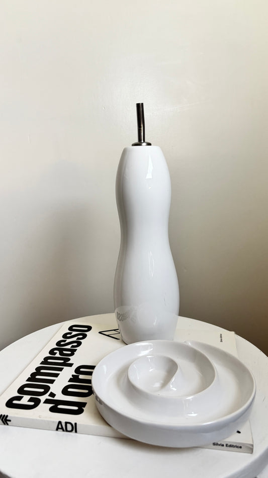 CURVED OLIVE & VINEGAR OIL FLASK