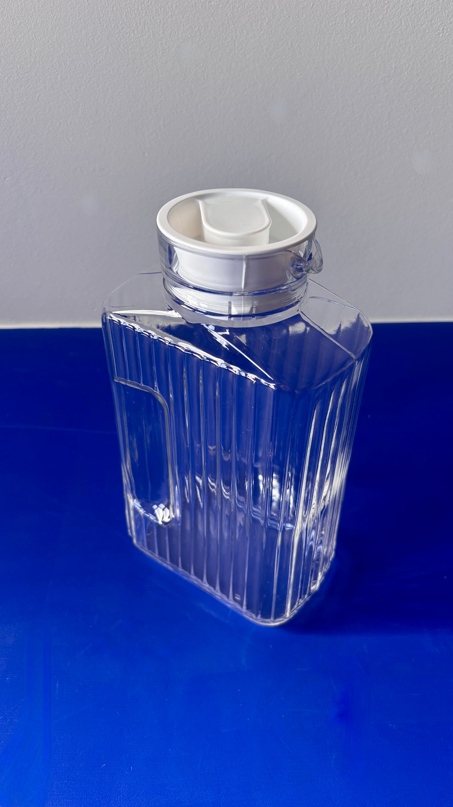 Luminarc Quadro glass pitcher