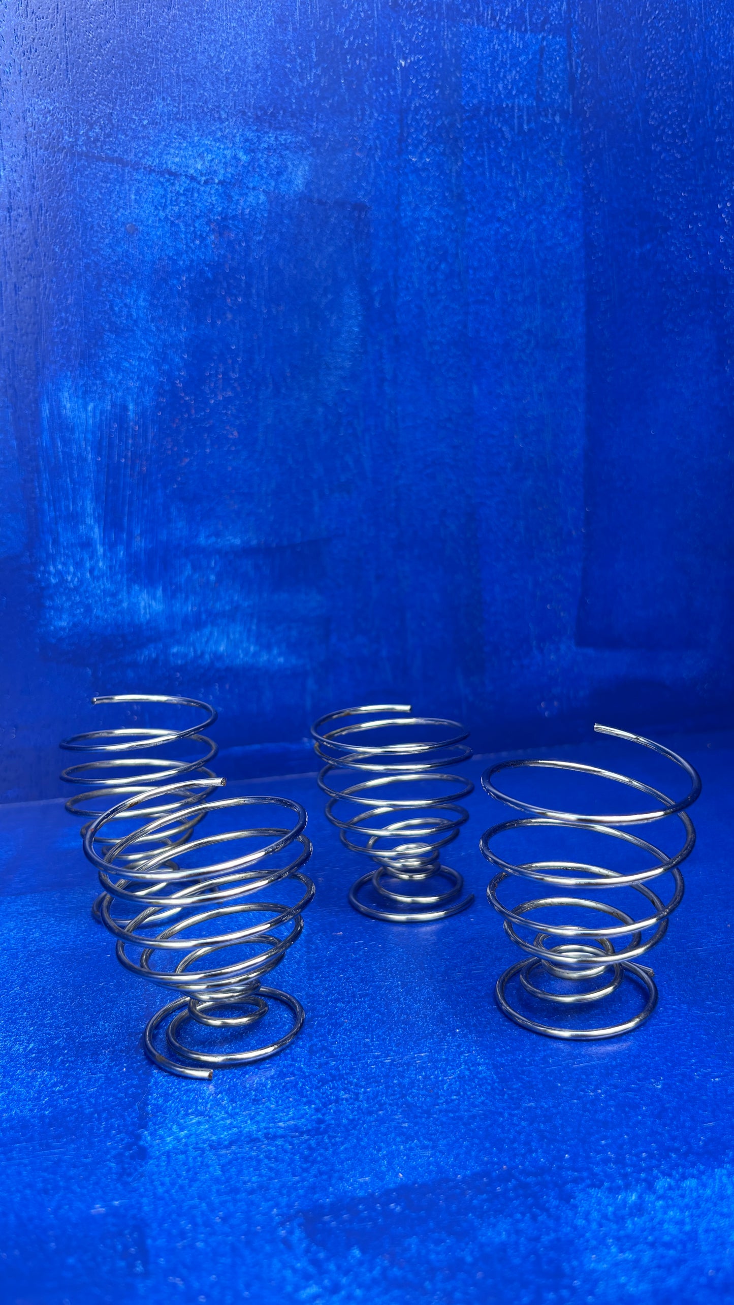 BOUNCY EGG CUPS - set of 4