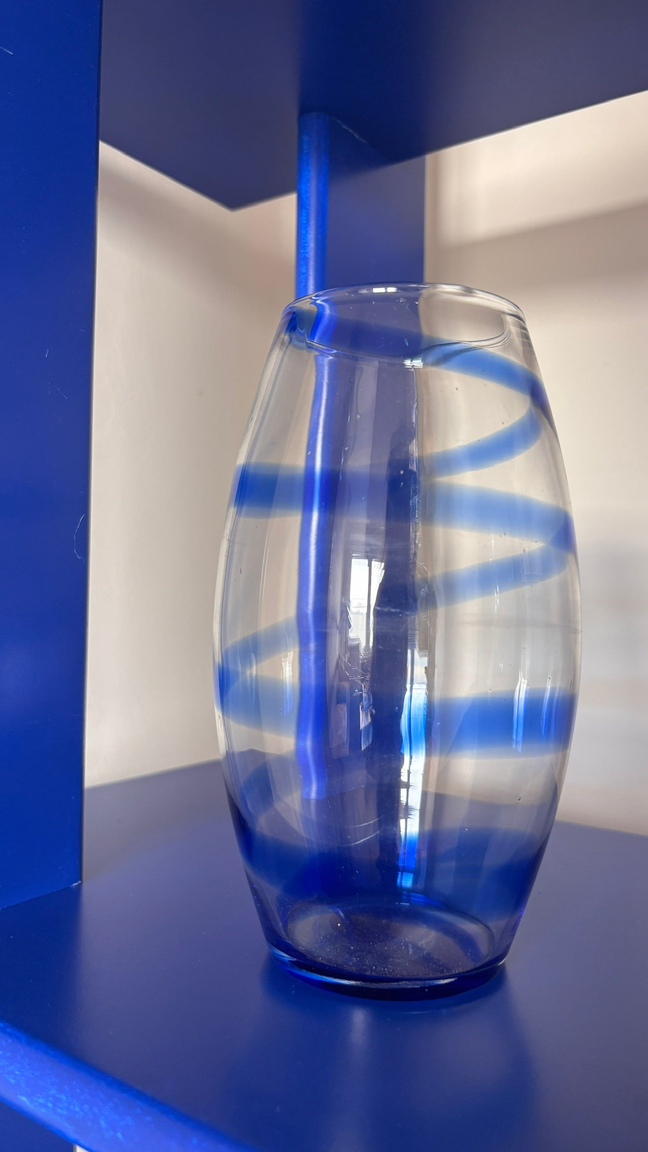 BLUE SWIRL VASE